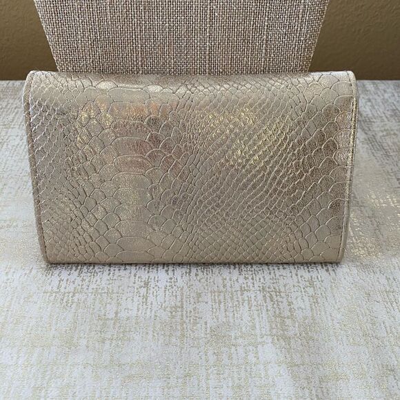 Jessica McClintock Metallic Gold Croc Embossed Crossbody/Clutch. EUC! - Picture 3 of 7